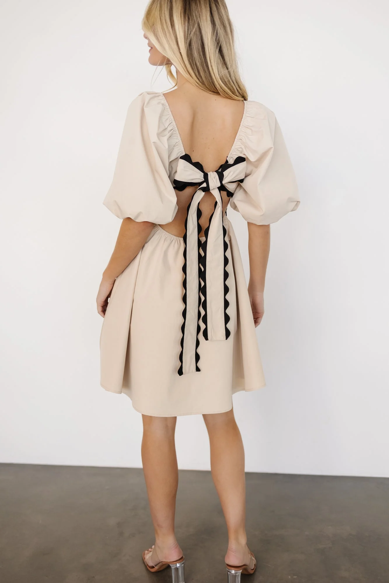 Cecelia Short Dress | Sand - Jamoozus