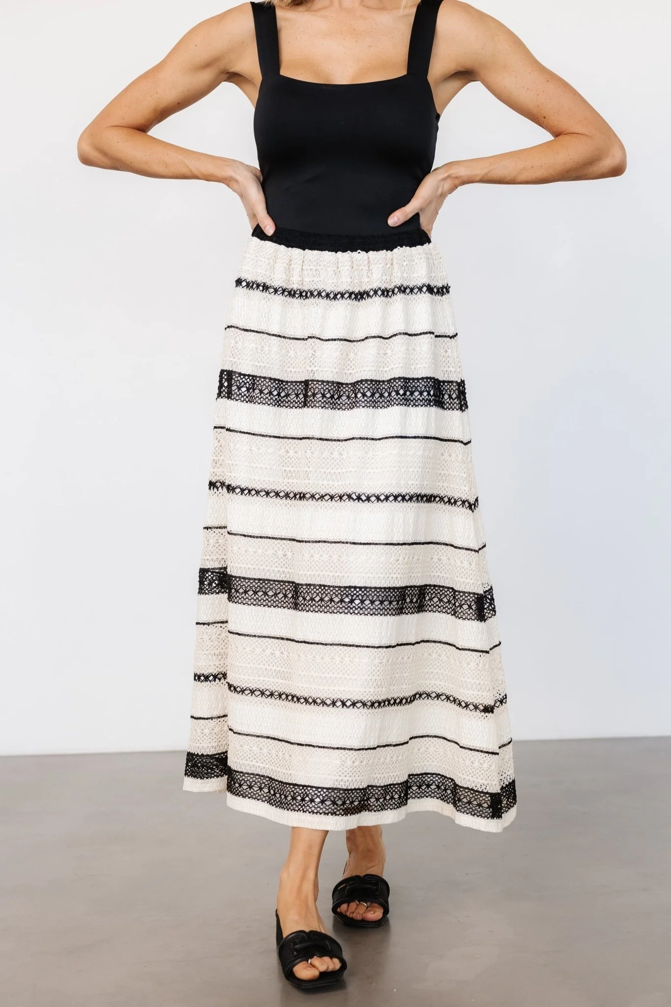 Alondra Woven Skirt | Cream + Black - Jamoozus